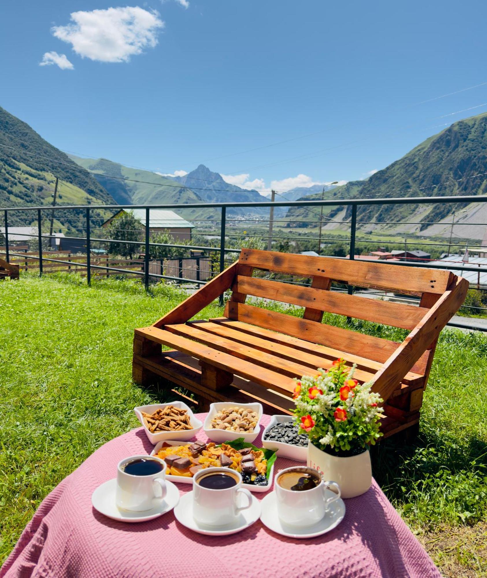 Chalet Kazbegi Hotel Eksteriør billede